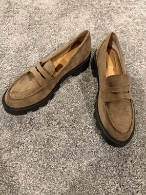 Crown Vintage Women's Taupe Suede Penny Loafers